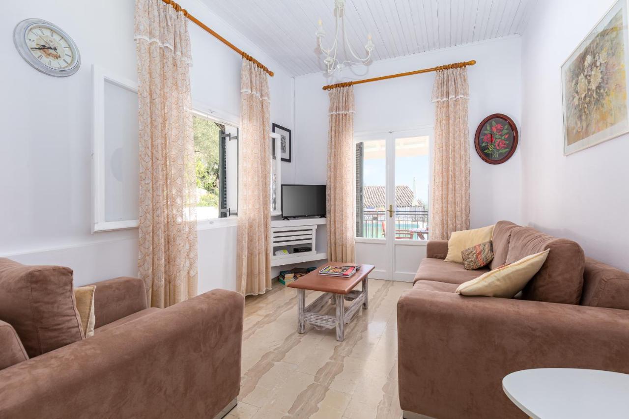 Villa Georgina Nisaki  Ngoại thất bức ảnh