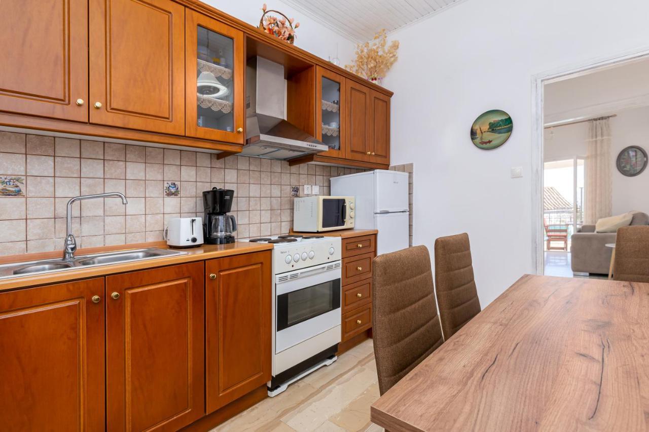 Villa Georgina Nisaki  Ngoại thất bức ảnh